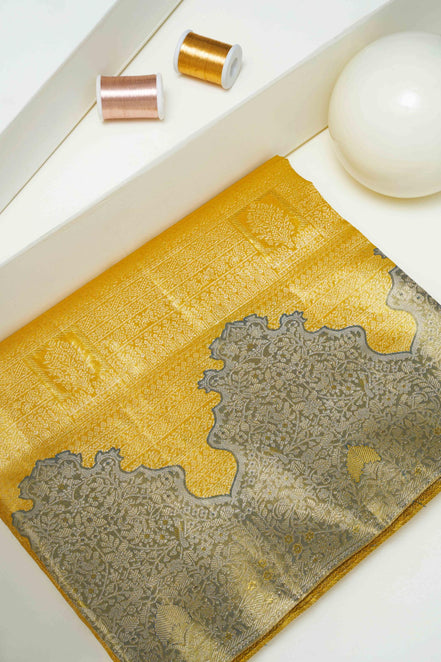 Scalloped Mughal Arch & Kalash Tree Motif Tissue Silk Saree