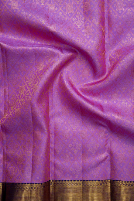 Diamond Trellis Floral Spray & Mango Motif Pure Silk Saree