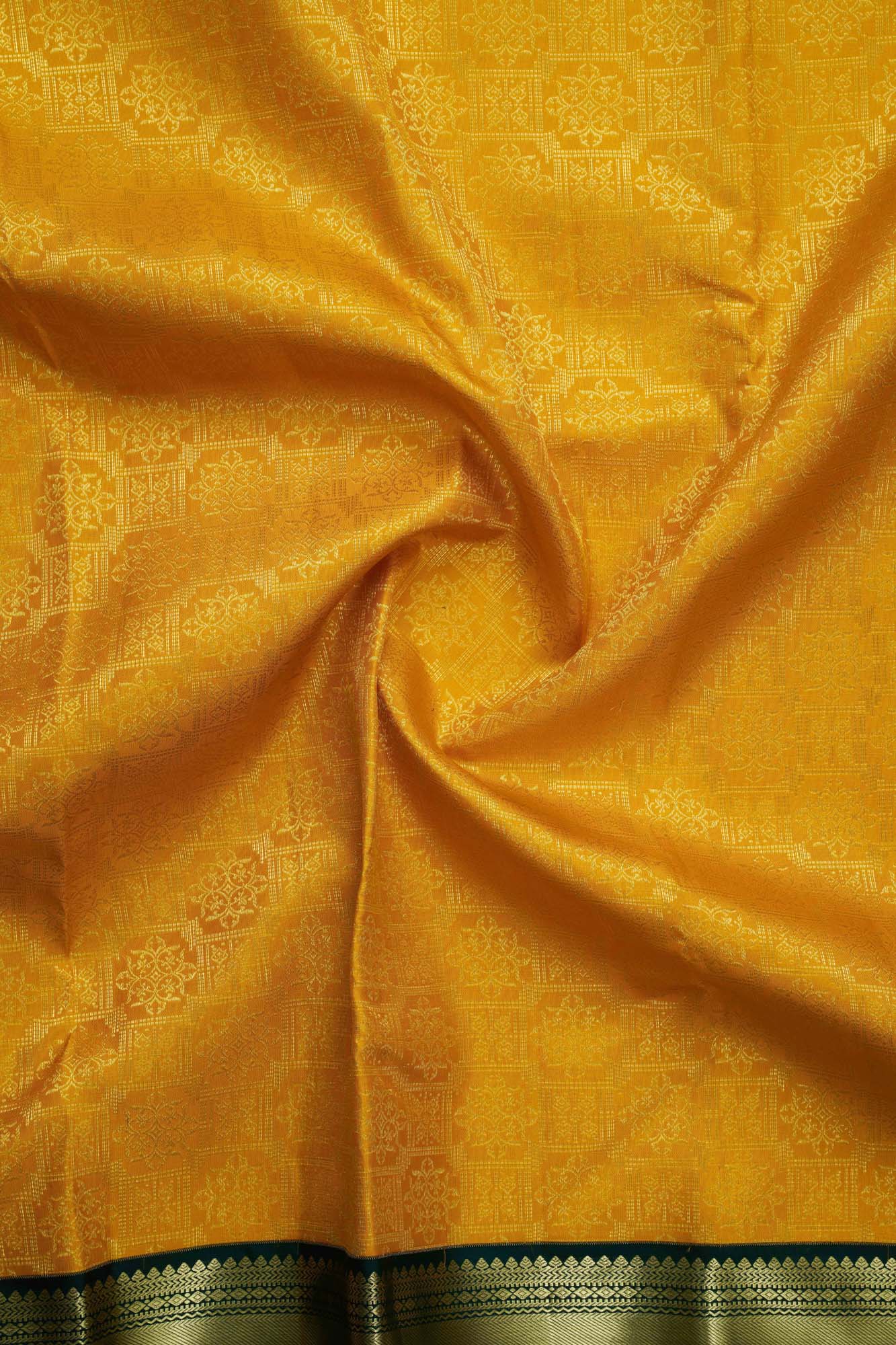 Square Grid Floral Chakra & Banarasi Border Pure Silk Saree